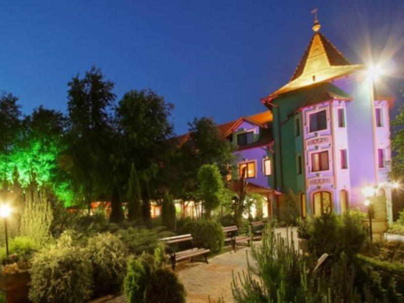 Vinski Dvor Palić Buitenkant foto